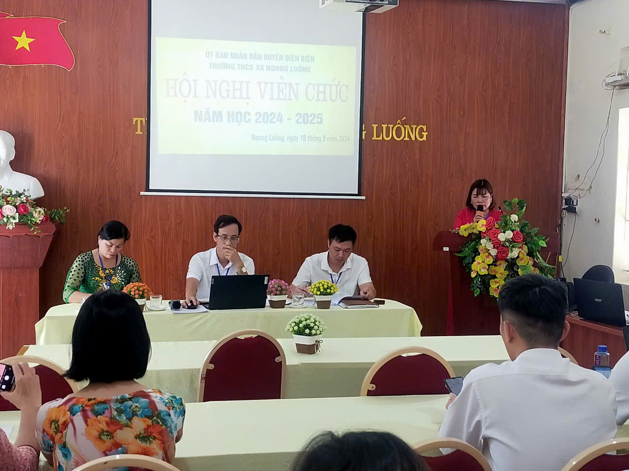 HỘI NGHỊ CÔNG CHỨC VIÊN CHỨC NĂM  HỌC 2024 - 2025
