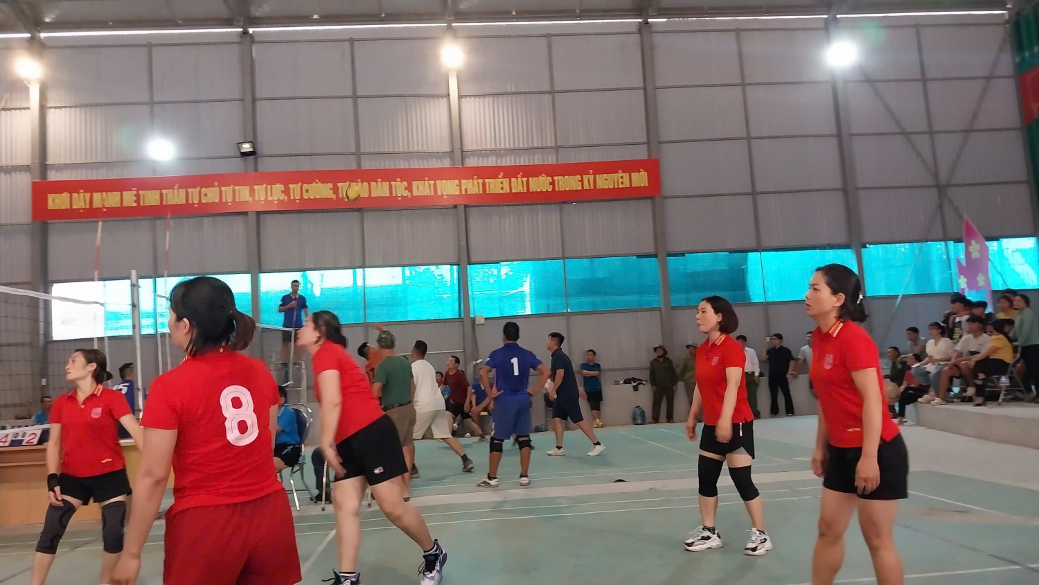 TRƯỜNG THCS NOONG LUỐNG SÔI NỔI THAM GIA CÁC HOẠT ĐỘNG VĂN HÓA – THỂ THAO – TRÒ CHƠI DÂN GIAN VÀ PHÁT ĐỘNG “TẾT TRỒNG CÂY ĐỜI ĐỜI NHỚ ƠN BÁC HỒ” MỪNG XUÂN BÍNH NGỌ