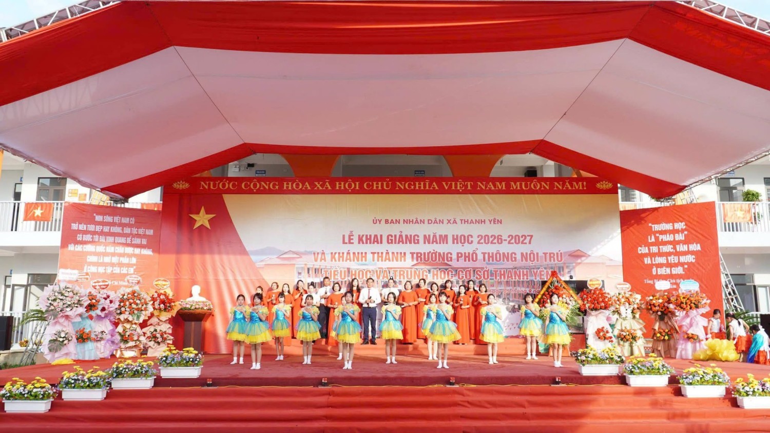 TRƯỜNG THCS NOONG LUỐNG: LAN TỎA THÔNG ĐIỆP “AN TOÀN – VĂN MINH – TRÁCH NHIỆM” QUA BUỔI NGOẠI KHÓA TUYÊN TRUYỀN PHÁP LUẬT AN TOÀN GIAO THÔNG
